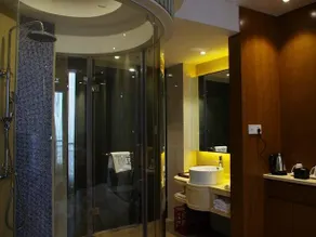 Park Lane Hotel - Image 4