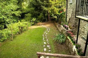Secret Gardens B&B - Image 5