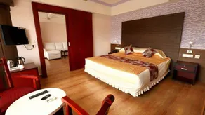 Pearl Royal International - Image 3