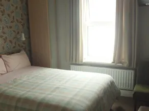 Woodley Bed & Breakfast - Image 3