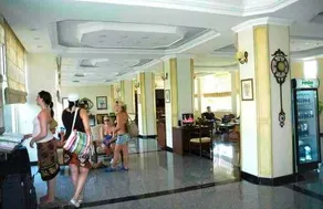 Prestige Garden Hotel - Image 4