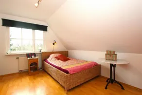 Private Rooms - Image 3