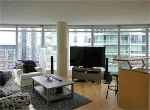 Park Suites Toronto Front Street West - Image 3