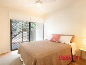 Bizantin Place - Image 4
