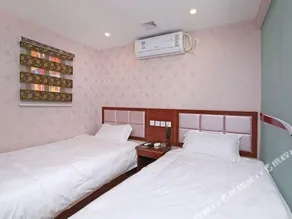 Juntai  Hotel (Metro Station, Loushanguan Road, Shanghai) - Image 5