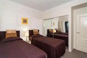 Redcliffe Central - Image 4