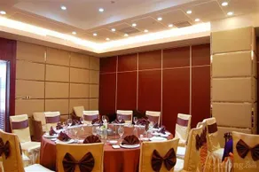 Yichang Guobin Bandao Hotel - Image 3