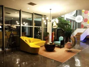 Hua Zhong Hotel - Image 3