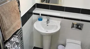 17 Aspen Road - Image 5