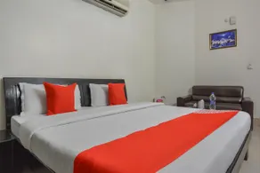 Hotel Gopiraj - Image 2