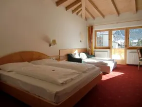 Hotel Bambi am Park - Image 2