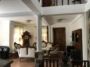 Villa Royce - Image 3
