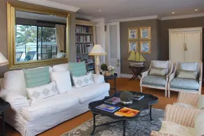 The Residence of Whales Collection - Les Baleines - Image 4