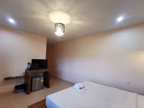 Thai Crystal Resident - Image 5