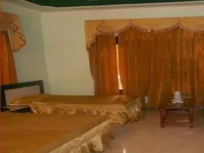 Hotel Chinar - Image 2