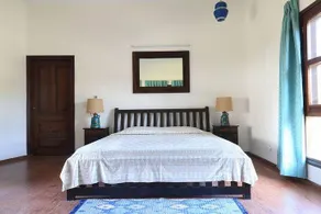 StayVista at Dudley Manor - Image 3