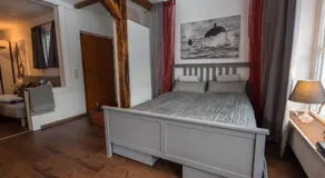 Munchen- Pullach, Wohnen im Grunen - Image 4