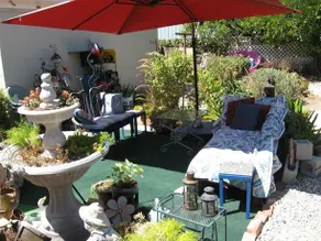 Goldfinger's Get Away Bed & Breakfast - Image 5
