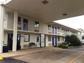 Motel 6-Oklahoma City, OK - Frontier City - Image 2
