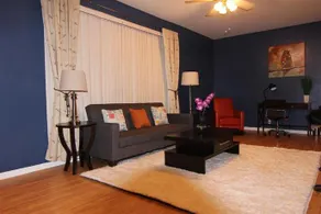 Modern Montrose Condo - Image 4