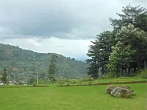 Mount Crest Holiday Bungalow - Image 3