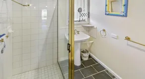 Cedar-Cottage Paynesville - Image 2