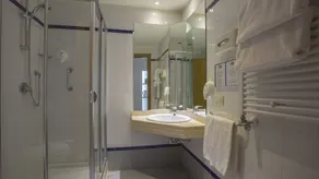 GP Hotel (ex Holiday Inn Express Rome East) - Image 2