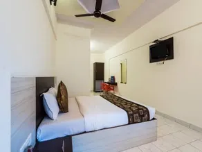 OYO Rooms Chembur Swastik Chambers - Image 5