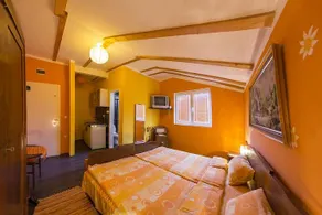 Green House Studios - Image 5