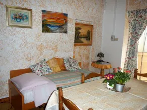 Appartamenti con Vista Giardino - Image 2