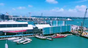 New Waterfront Penthouse on Princes Wharf with Harbor view! The heart of Auckland City! Free Parking! - Image 3