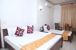 Green Light Holiday Village - Image 1