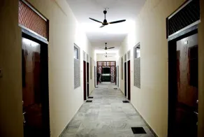 Hotel Dwarkadhish Palace - Image 3