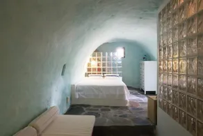 Painter's Country House - Image 5