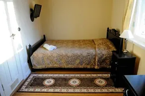 Mamma Mia Guest House - Image 5