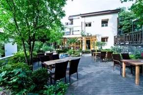 May's Resort Hangzhou - Image 3