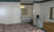 Deluxe Inn - Image 2