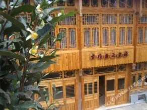 Dragon Hill Scenic Hotel - Image 4