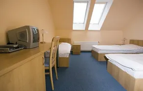A3 Hotel - Image 4