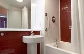 Travelodge Hemel Hempstead Gateway - Image 3