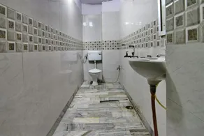 Hotel Satyam & Restaurant - Image 3