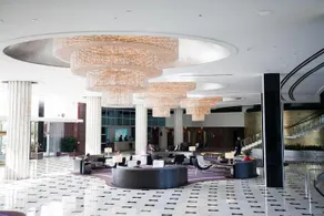 Luxury Suites International at Fontainebleau - Image 5
