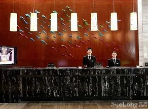Yichang Riverside No.1 Hotel - Image 3