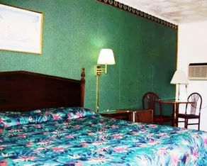 Scottish Inns Dequeen - Image 4