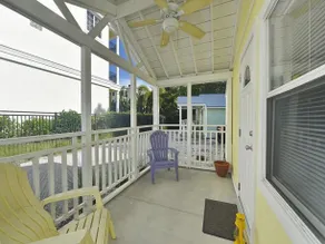 Charming Beach Cottage Steps to Siesta Beach and Village Shops and Restaurants - Image 4