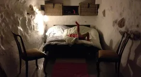 Unique Old Town Apartment with Free Parking - Image 4