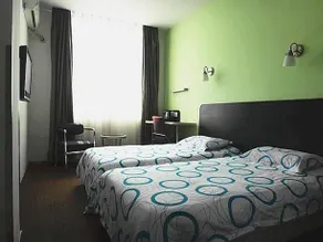 Motel 168 - Image 2