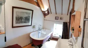 Charming stone barn conversion in Somerset - Image 5