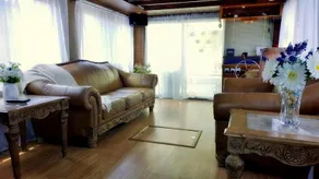 Bayou Rehab Houseboat Rental - Image 3