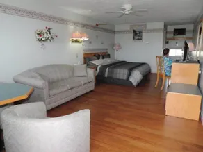 Motel Leo - Image 3